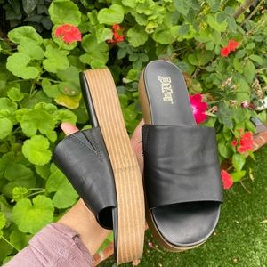 Platform sandals